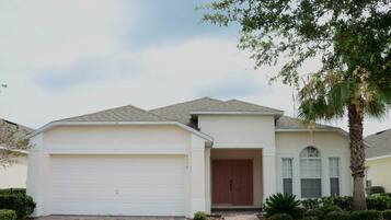 家庭別墅, 私人泳池, 花園 | 花園景