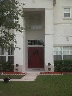 Family Condo, Balcony, Garden Area | Property entrance - Ov1586 - Crescent Lakes - 7 Bed 4 Baths Villa (Kissimmee)