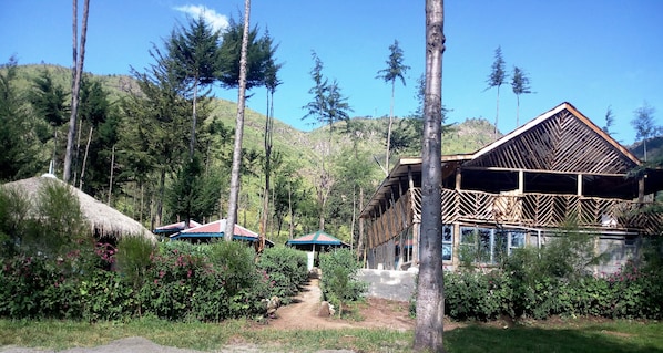 Exterior - Maverick Camp Rondavels and Homestay (Aberdare National Park)