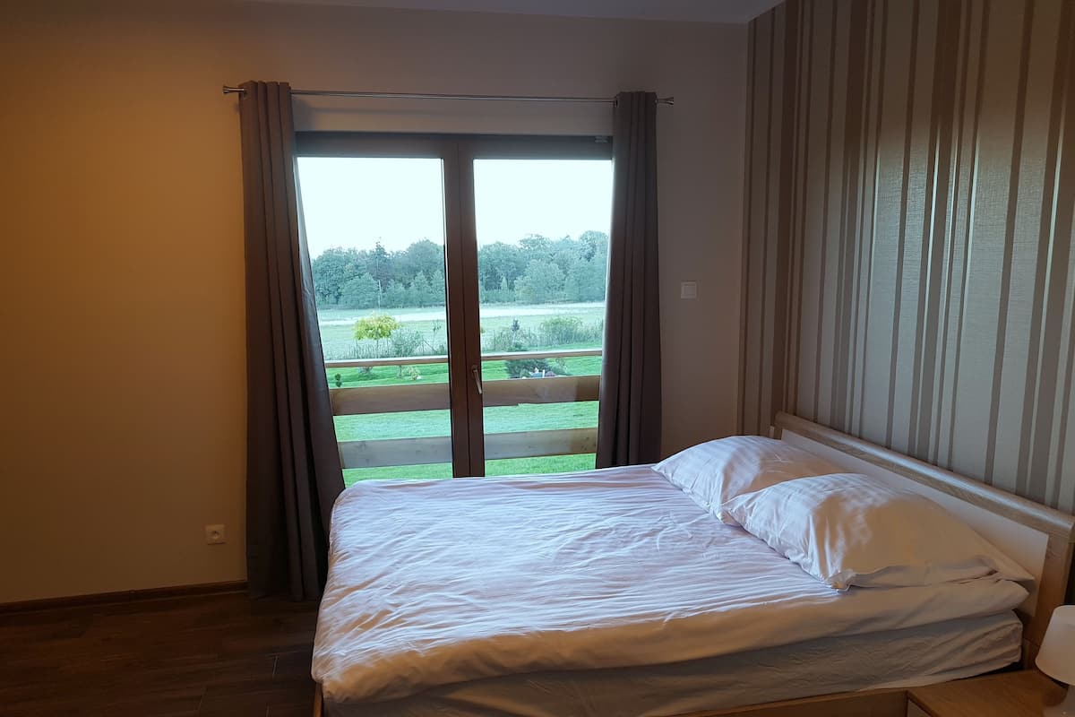 Triple Room (P16) | Iron/ironing board, free WiFi, bed sheets, wheelchair access