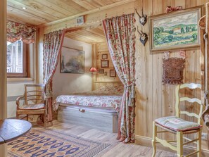 2 bedrooms, free WiFi