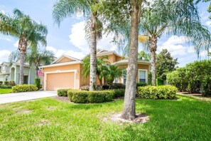 Family Condo, Balcony, Garden Area | Garden view