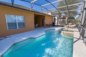 Seasonal outdoor pool, pool loungers - Ev85594 - The Sanctuary at West Haven - 4 Bed 3 Baths Villa (Davenport)