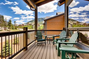 Townhome, 3 Bedrooms | Property grounds