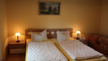 Standard-Doppelzimmer, 1 Doppelbett, Nichtraucher | Schreibtisch, Verdunkelungsvorhänge, schallisolierte Zimmer