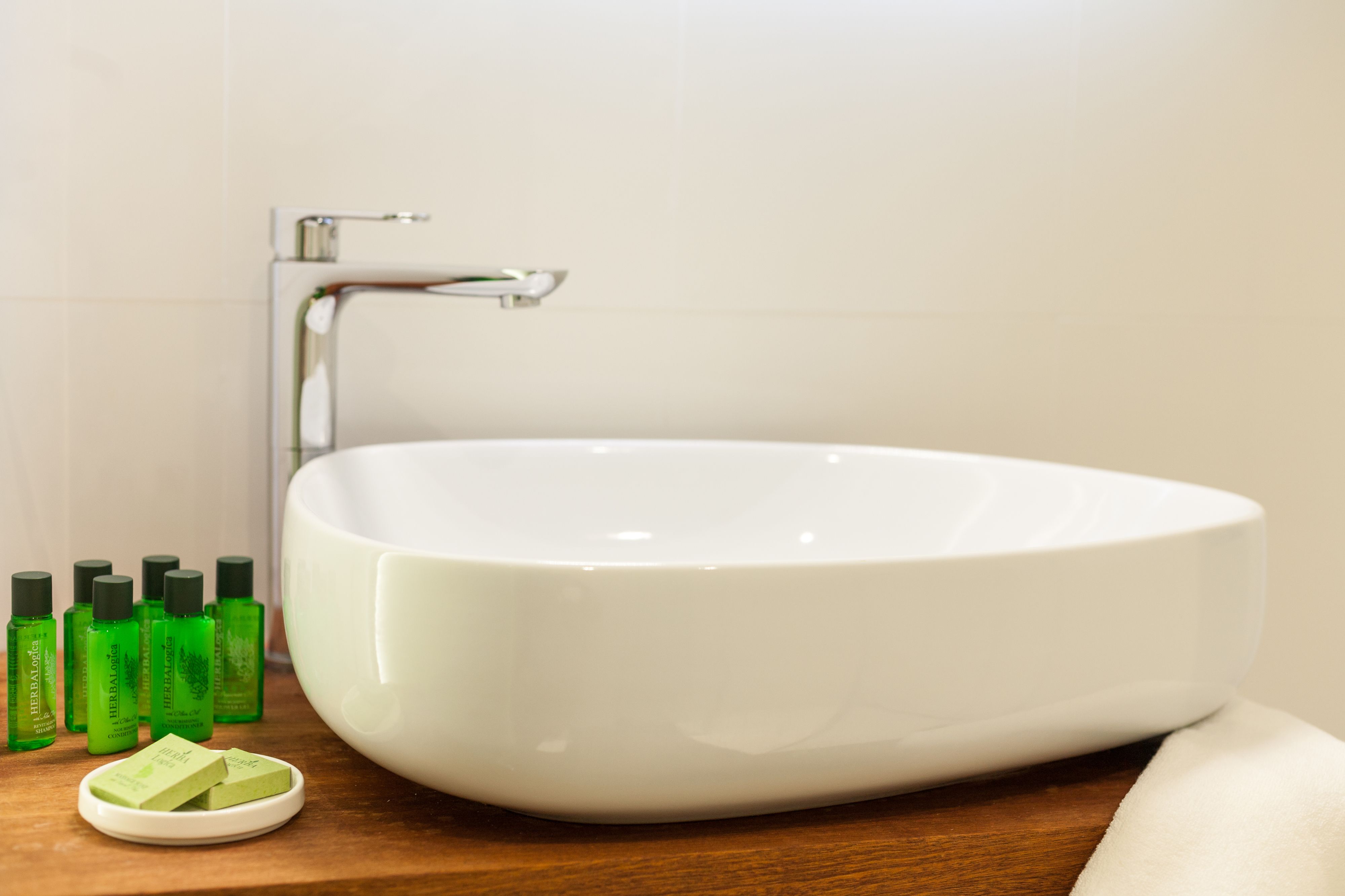 family room | bathroom sink