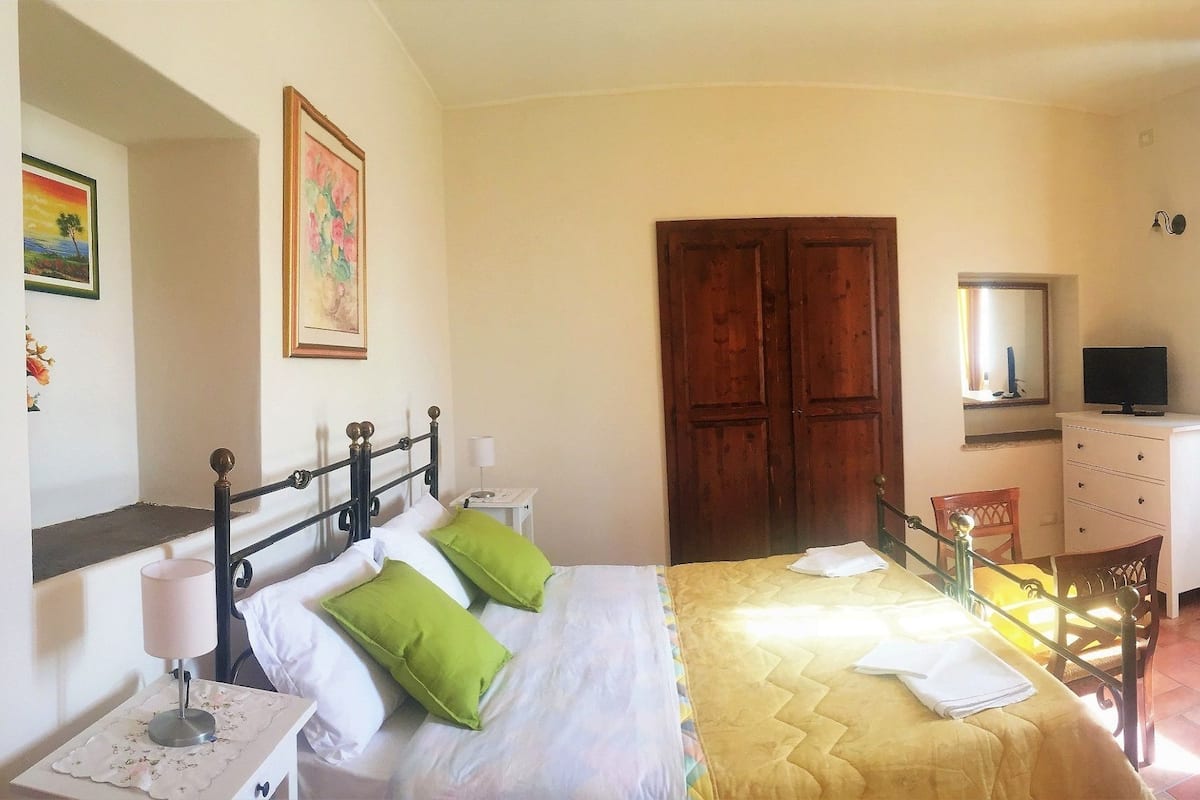 Departamento, balcón, vista al parque (Pegaso) | Cunas gratuitas, wifi gratis y ropa de cama