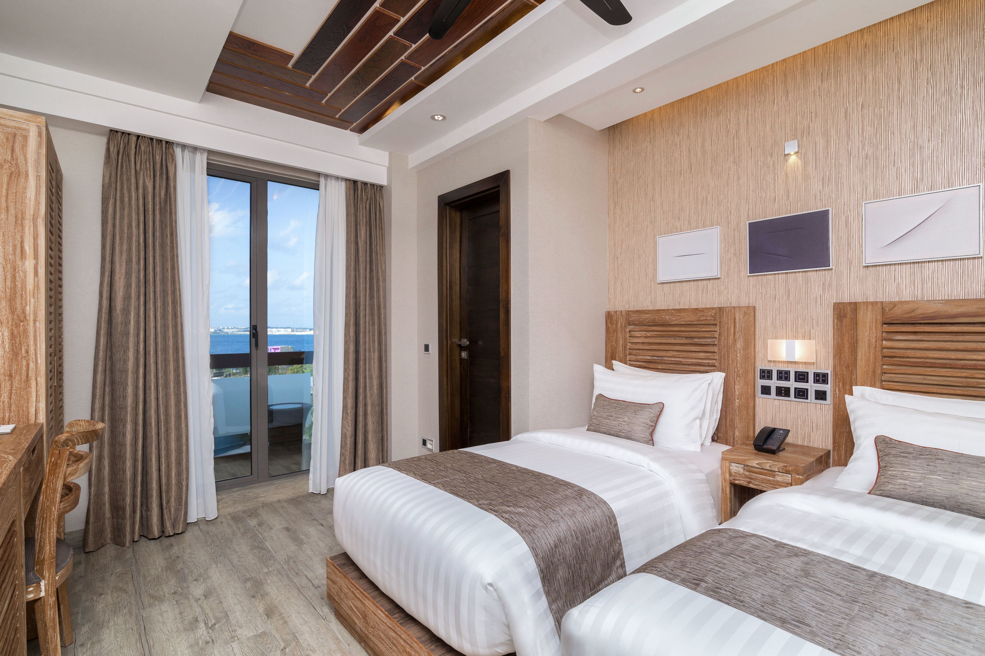 Habitación Deluxe con 1 cama matrimonial o 2 individuales, balcón (Free Airport Transfer) | Vista del balcón