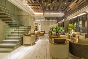 Reception - Samann Grand (Malé)