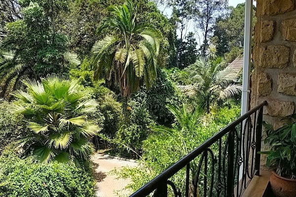 Deluxe Duplex, 1 Queen Bed, Balcony, Garden View | Balcony view