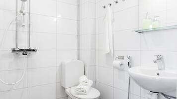 Suihku, ilmaiset hygieniatuotteet, hiustenkuivaaja