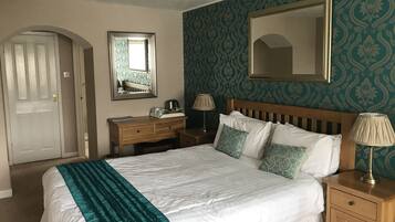 Family Room | Iron/ironing board, free cribs/infant beds, free WiFi, bed sheets