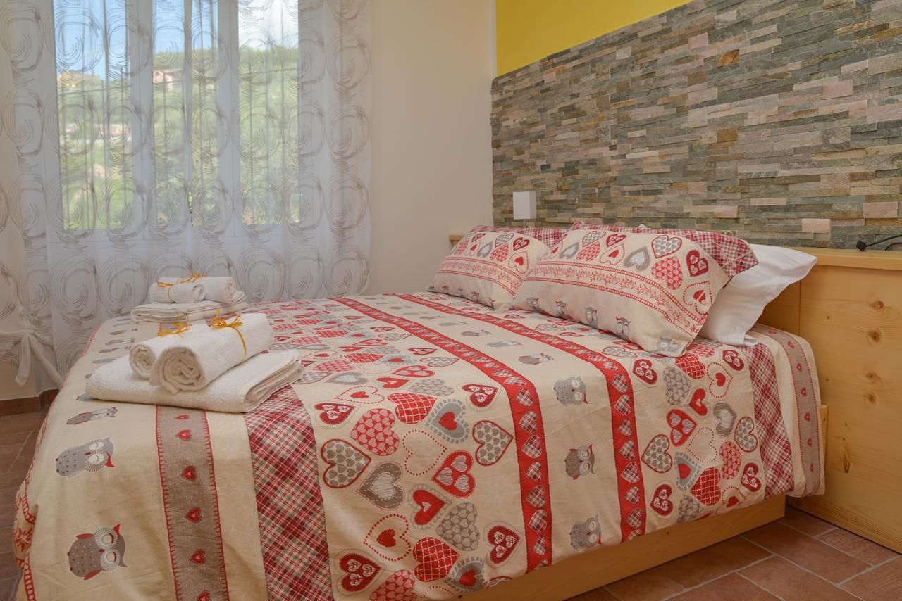 Double Room (Limone) | In-room safe, desk, free WiFi, bed sheets