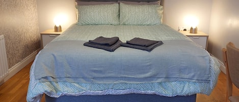 Wifi gratis y ropa de cama