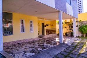Property entrance - Pousada Praia do Ribeiro (Vila Velha)