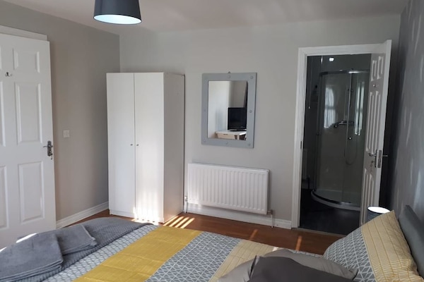 Double Room, Private Bathroom | Free WiFi, bed sheets