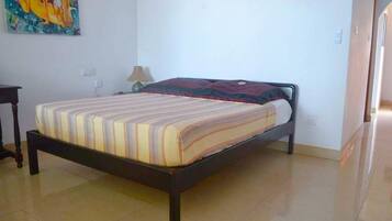 Apartment, 1 Queen Bed, Non Smoking | Free WiFi