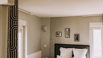 Deluxe Double Room, Ensuite, City View | Bed sheets