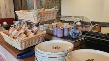 Desayuno (con cargo)