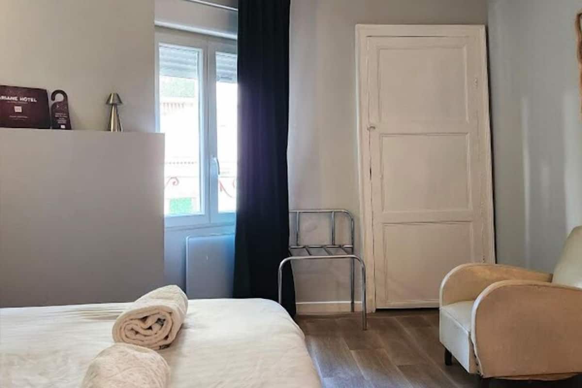 Twin Room, Private Bathroom