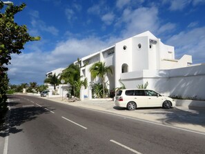 숙박 시설 정면