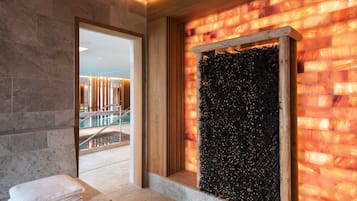 Couples treatment room(s), sauna, steam room, body treatments