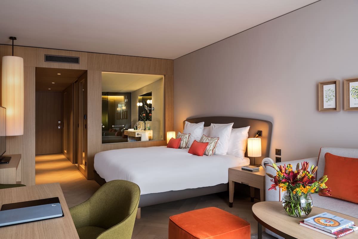 1 dormitorio y ropa de cama de alta calidad