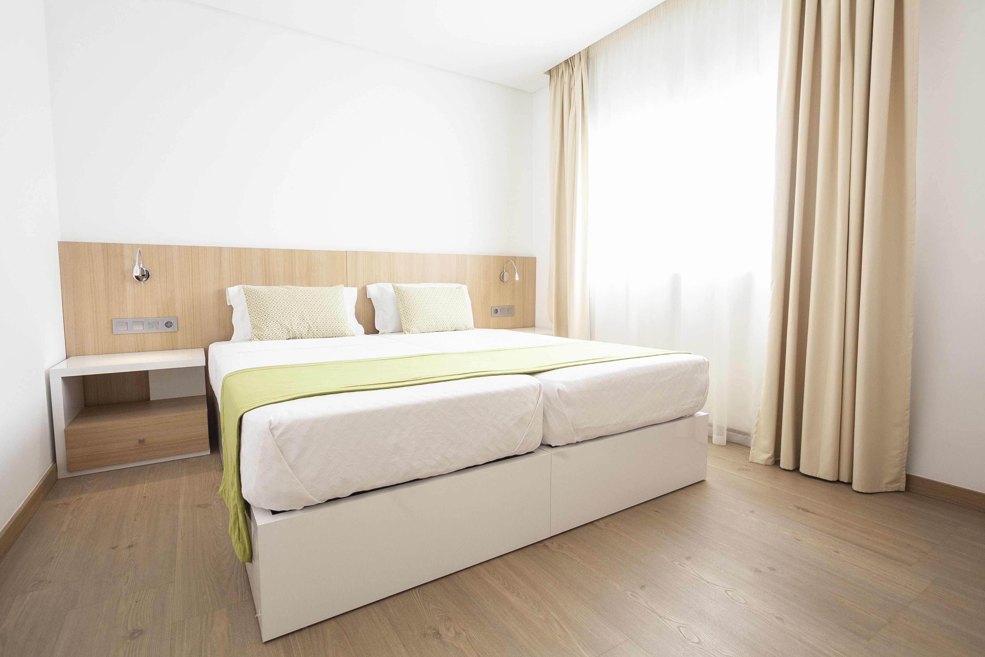 egyptian cotton sheets, premium bedding, memory-foam beds, minibar