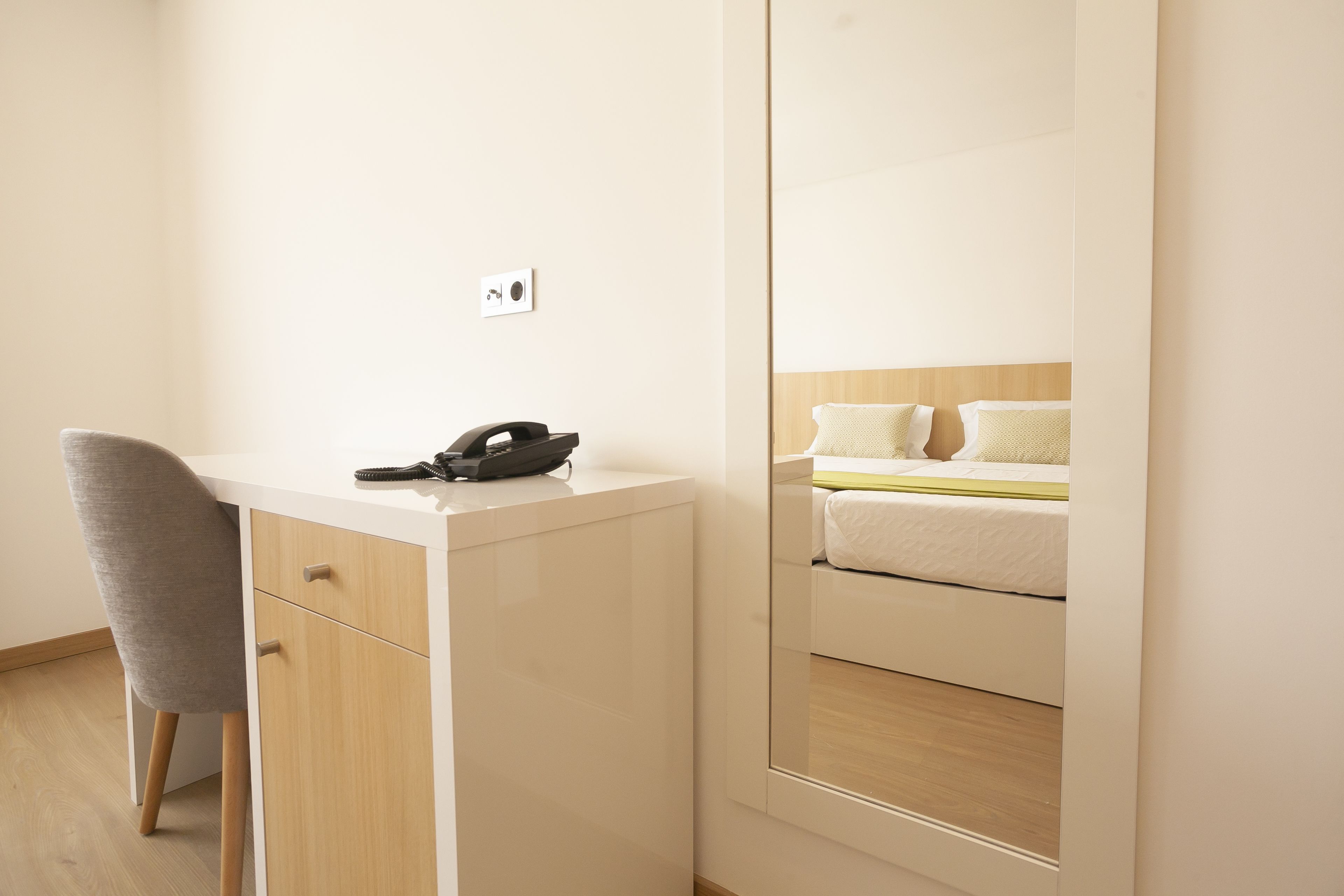 egyptian cotton sheets, premium bedding, memory-foam beds, minibar