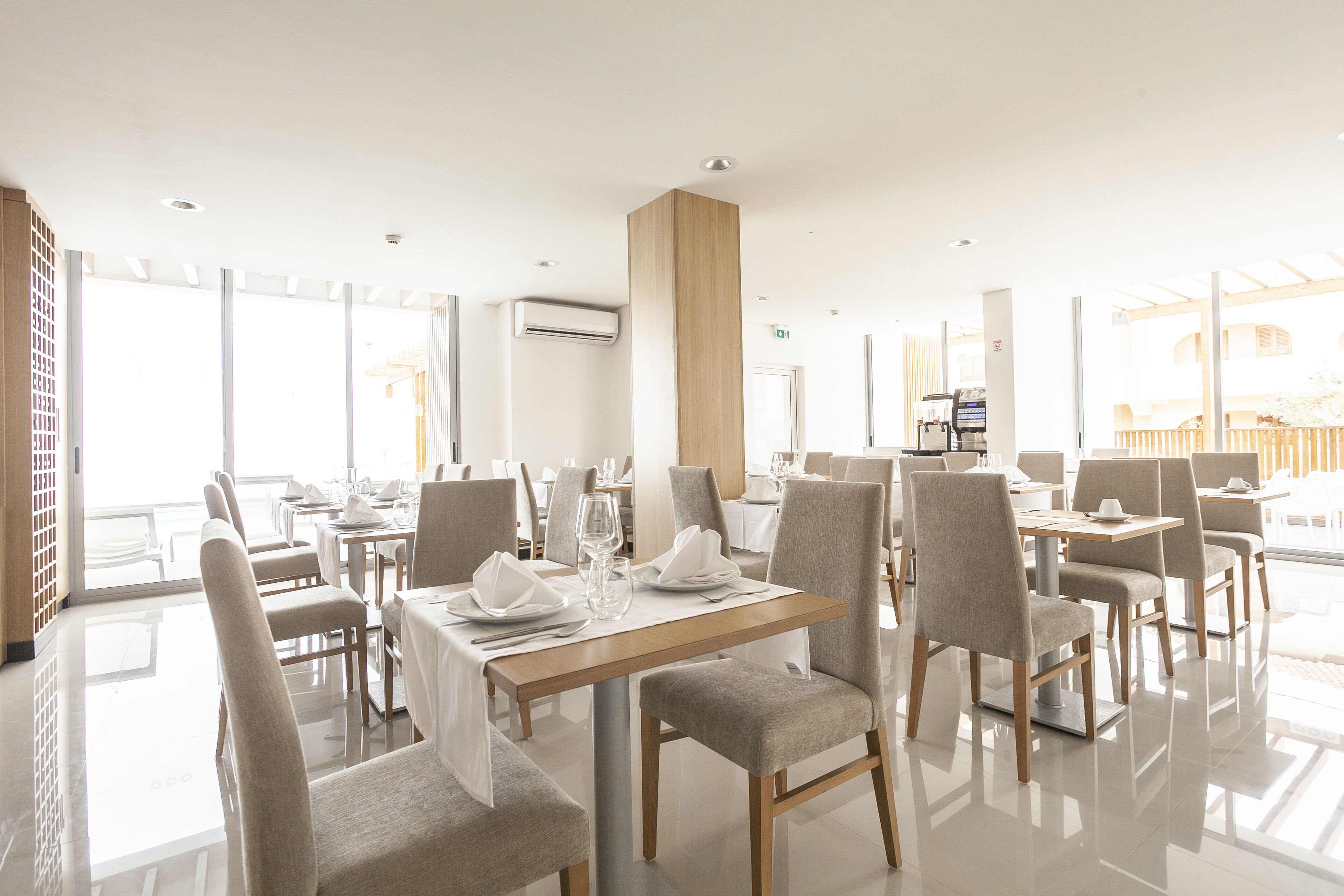 Breakfast, lunch, dinner served; local and international cuisine 