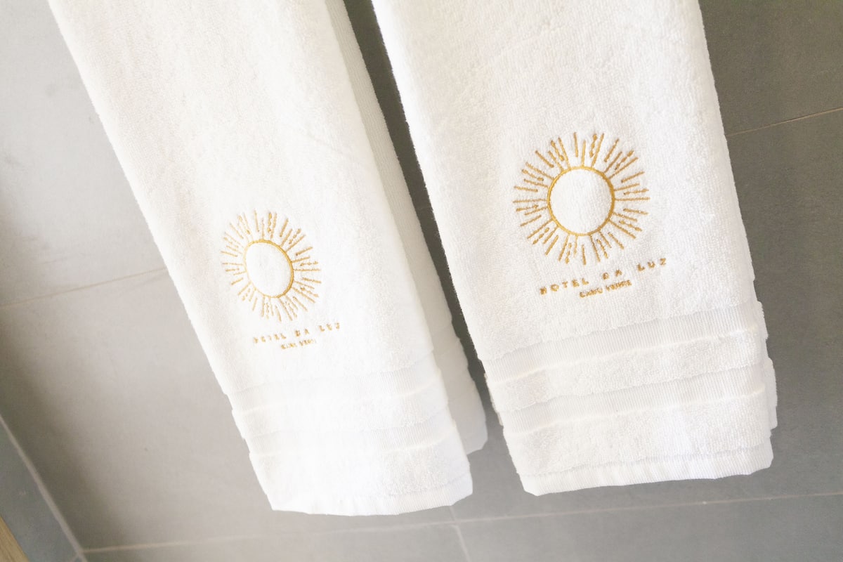 double or twin room, non smoking | bathroom amenities | shower, rainfall showerhead, free toiletries, hair dryer