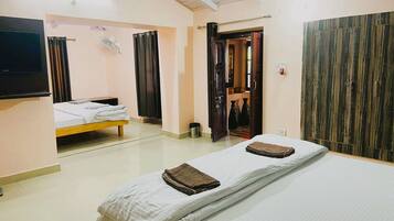 Family Room, 1 Bedroom, Valley View | 1 bedroom, individually decorated, individually furnished