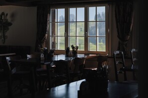 Meeting facility - Bürgenstock Hotels & Resort – Taverne 1879 (Ennetbuergen)