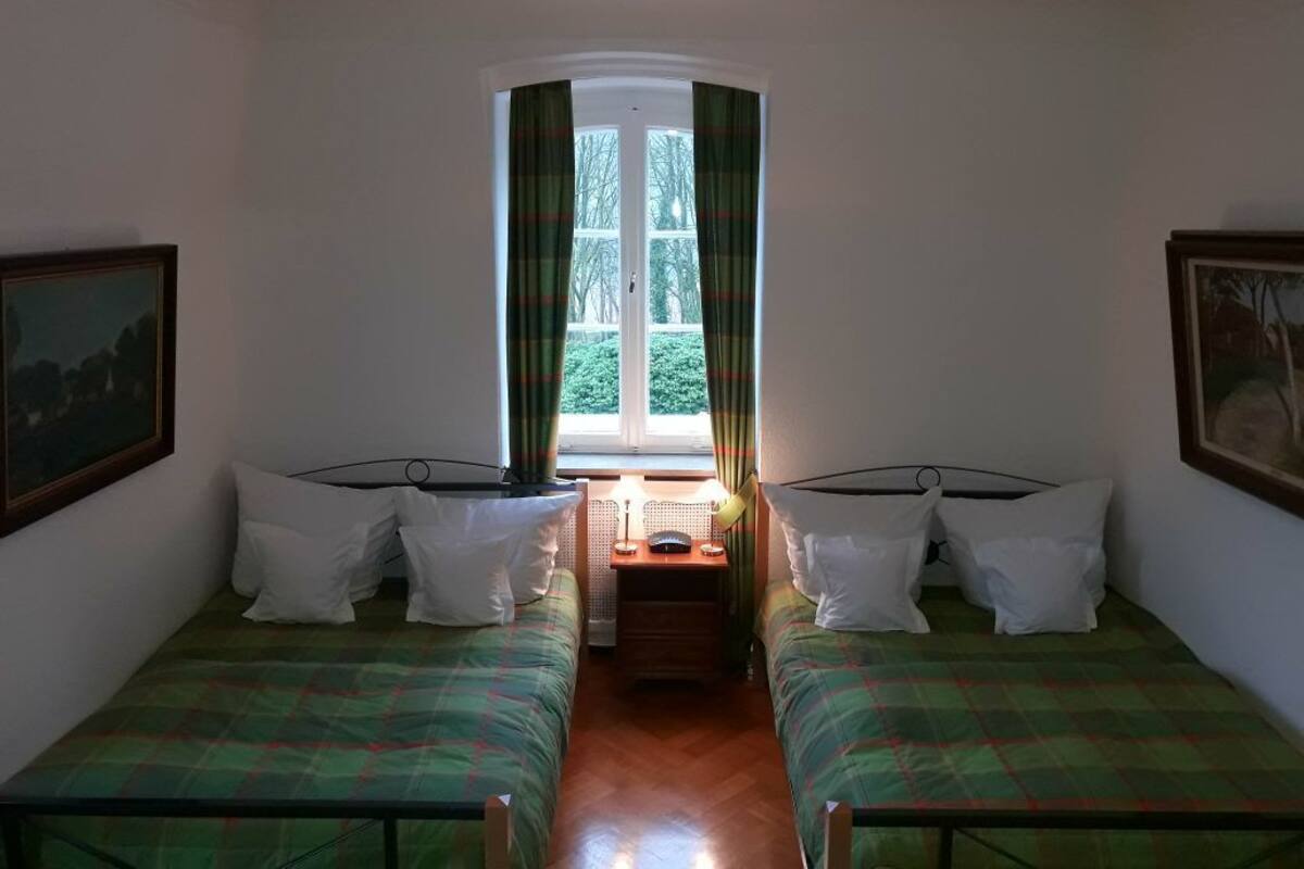 Basic Quadruple Room, 2 Double Beds, Non Smoking | 1 bedroom, individually decorated, individually furnished, desk