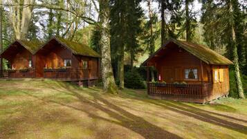 Basic Bungalow, Multiple Beds, Non Smoking | Terrace/patio