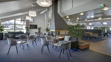 Siddeområde i lobbyen