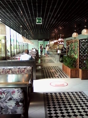 Lunch and dinner served, Italian cuisine - Hotel Caravelle & Minicaravelle (Jesolo)