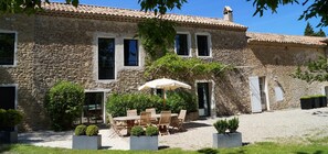 Exterior - B&B Le Mas de Colongene (Faucon)