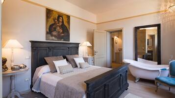 2 Schlafzimmer, BĂŒgeleisen/BĂŒgelbrett, WLAN, BettwĂ€sche