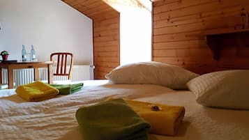 Deluxe-Doppelzimmer | Schreibtisch, Bügeleisen/Bügelbrett, Babybetten, kostenloses WLAN