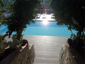 Pool - independent villa, air-conditioned, ideal for couples (peschici)