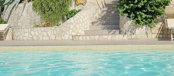 Brand new three-room apartment with veranda, pool and climate