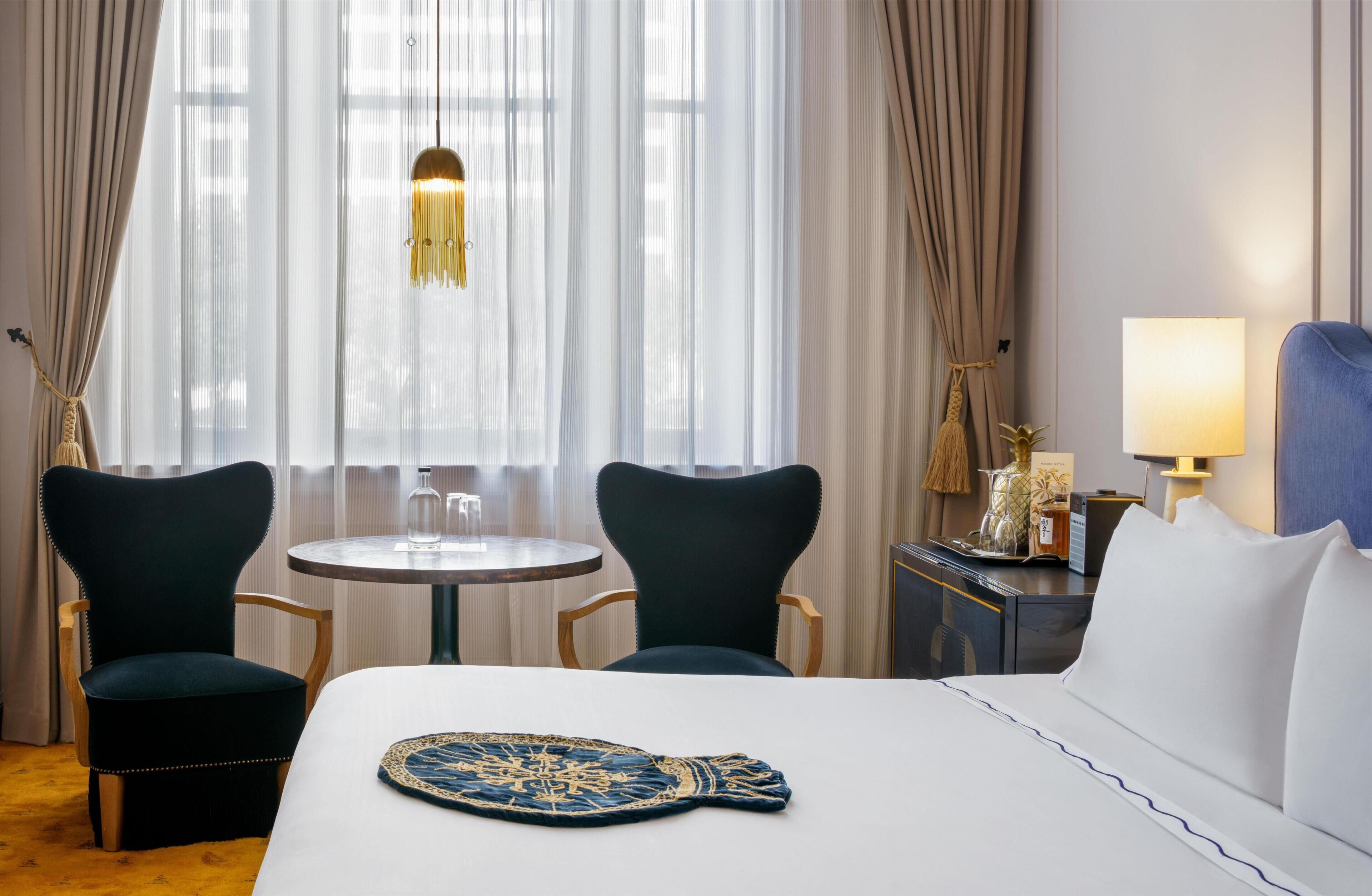 1 bedroom, premium bedding, pillowtop beds, minibar