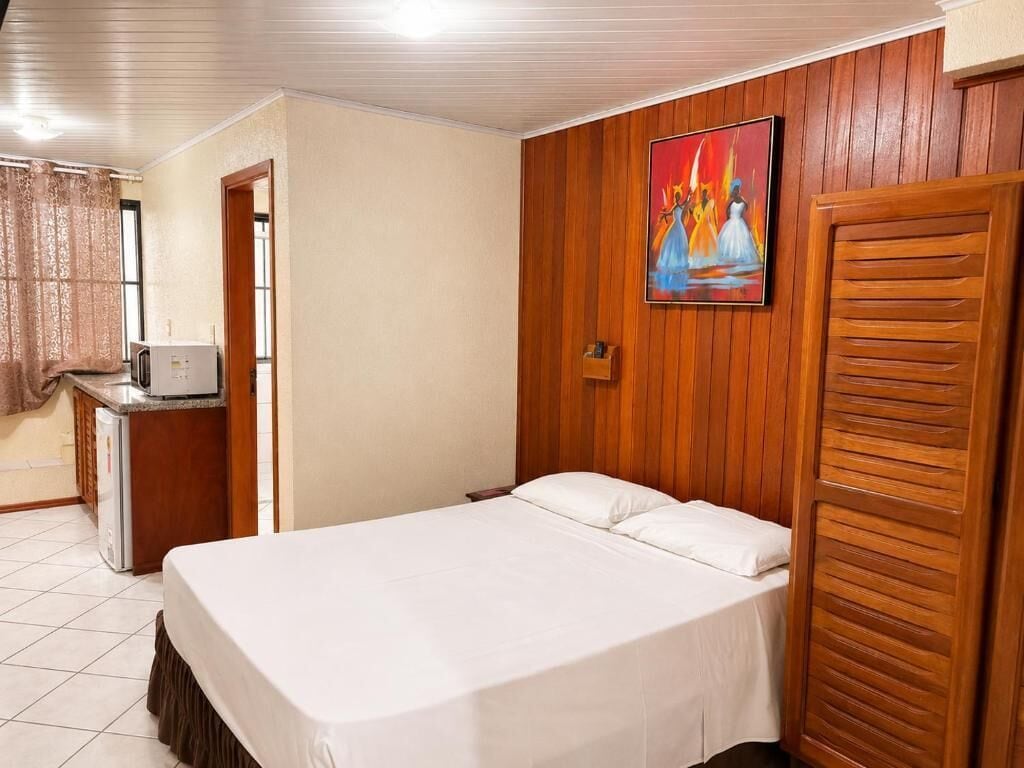 Habitación junior con 1 cama matrimonial o 2 individuales | Minibar, caja de seguridad en la habitación, wifi gratis y ropa de cama 