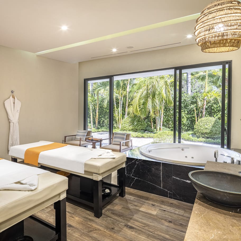 Sauna, steam room, body treatments, body wraps, body scrubs, facials