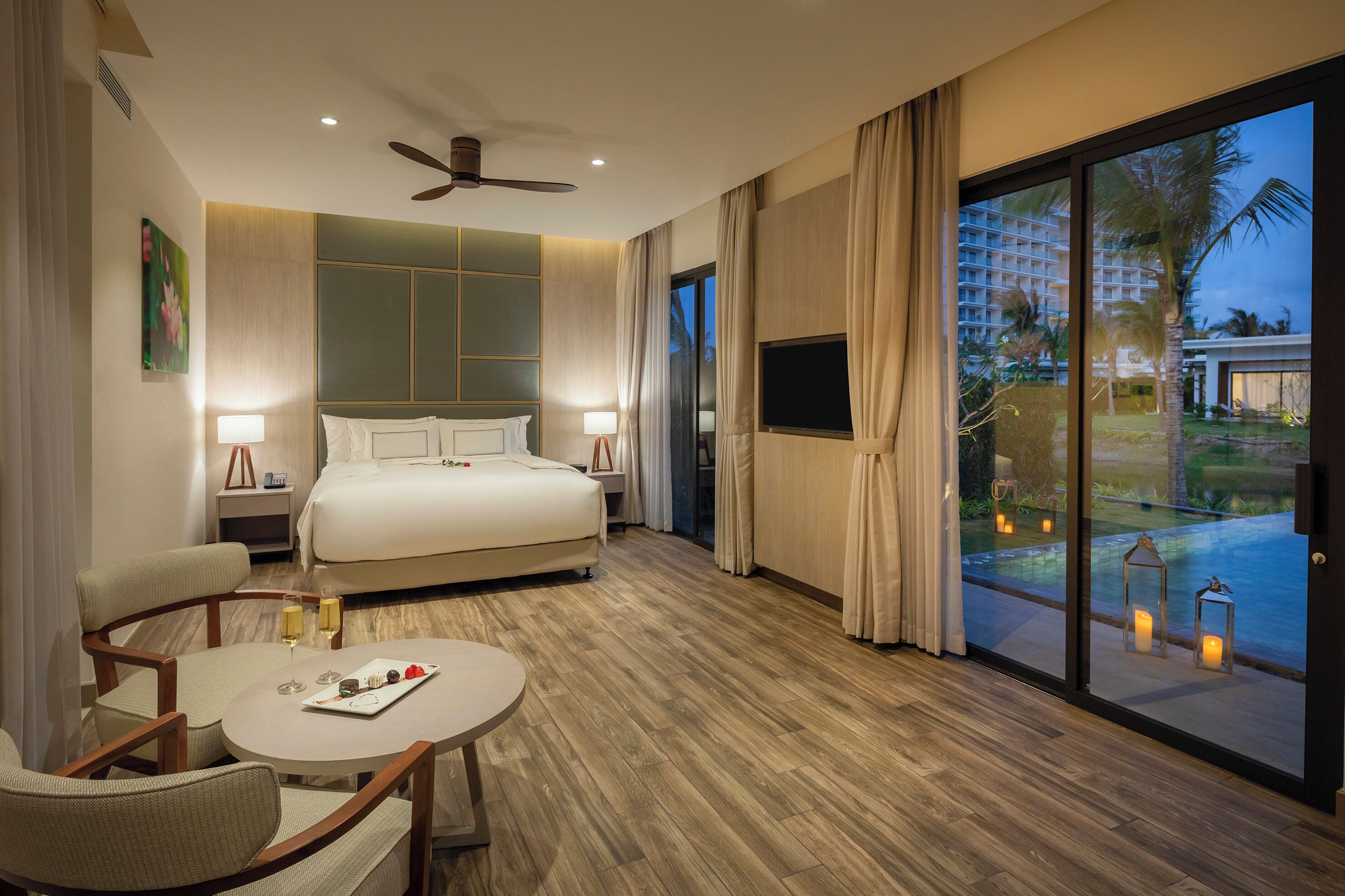 The Level 1-Bedroom Lakefront Pool Villa | Minibar, in-room safe, individually decorated, individually furnished