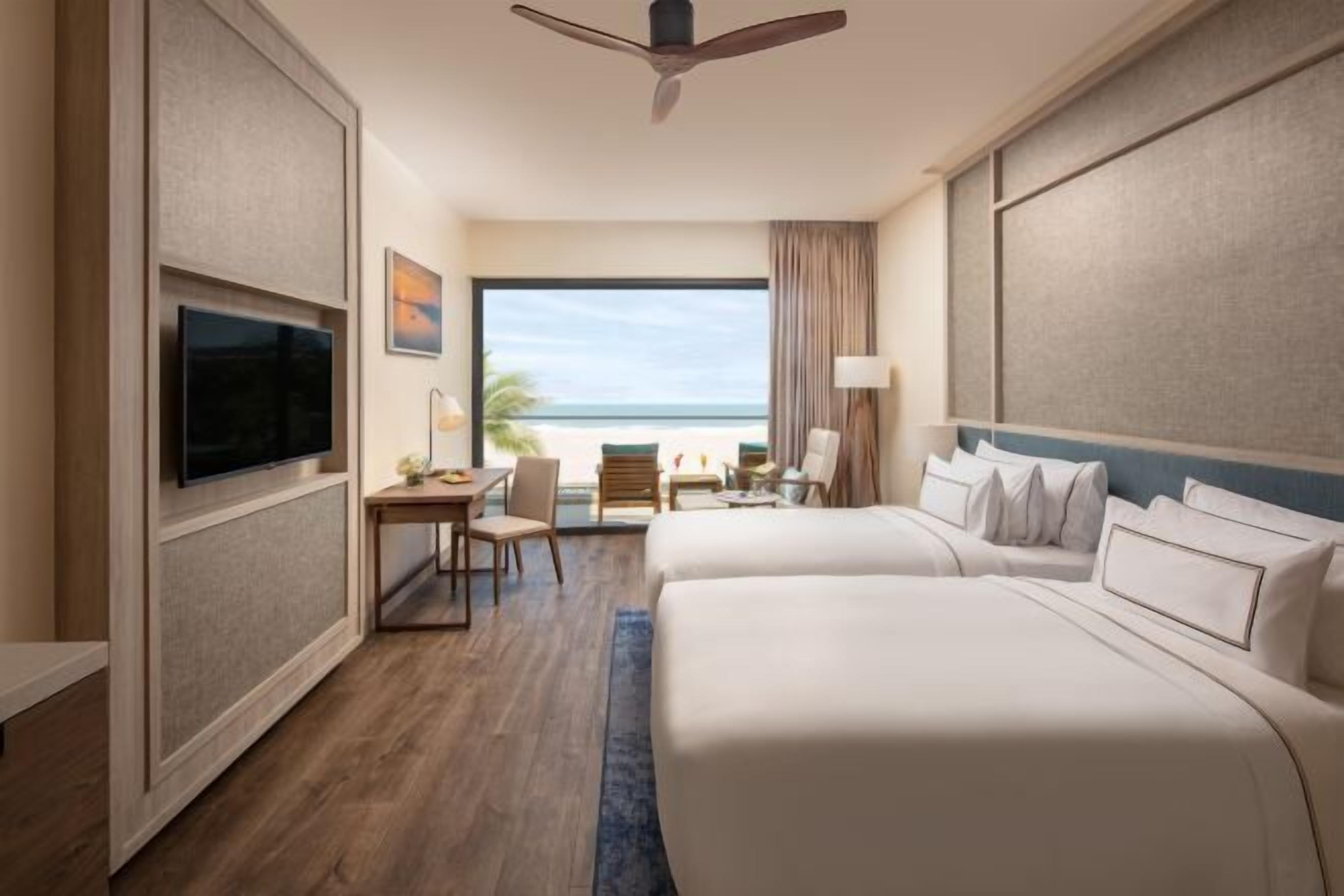 Minibar, in-room safe, individually decorated, individually furnished