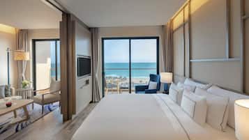 Suite Familiale, 2 chambres, vue océan | Minibar, coffres-forts dans les chambres, décoration personnalisée
