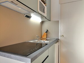 Fridge, microwave, dishwasher