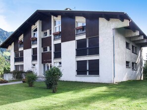 Esterni